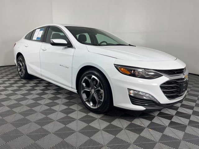 Used 2024 Chevrolet Malibu LT FWD image 3