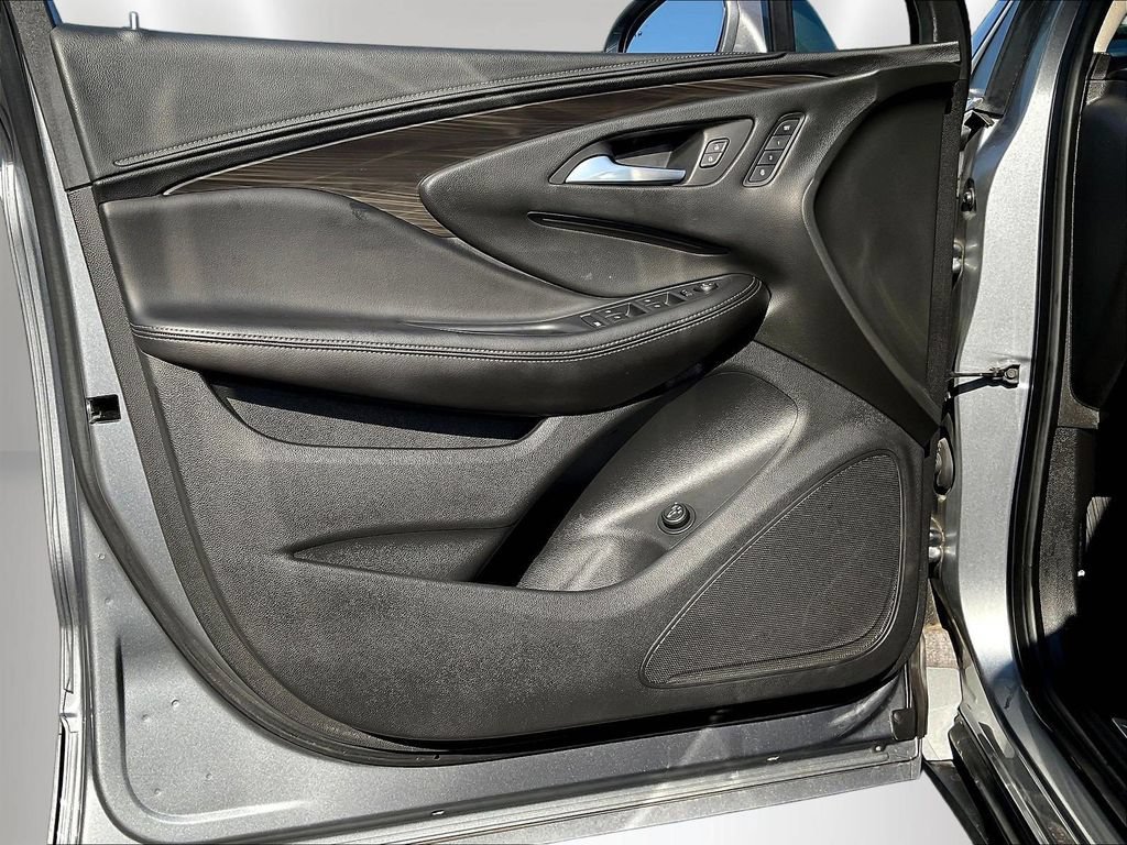 Used 2020 Buick Envision Essence AWD/4WD image 21