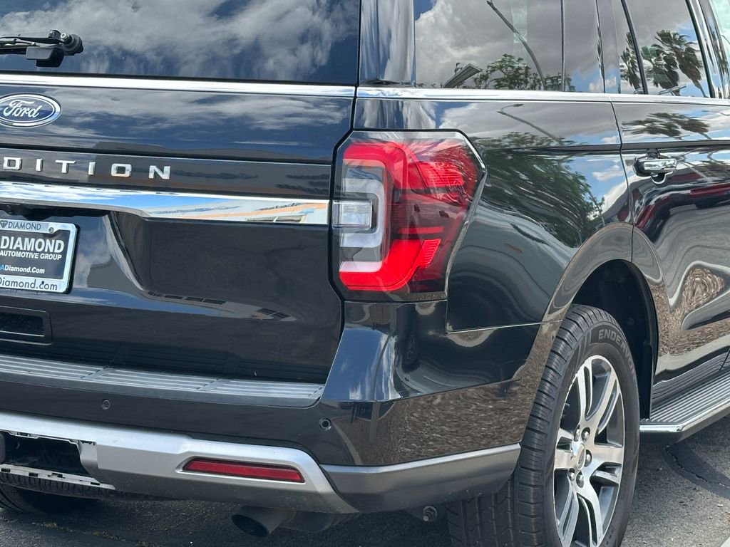 Used 2022 Ford Expedition Limited RWD image 7