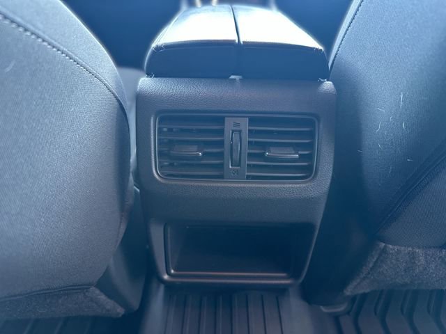 Used 2023 Nissan Rogue S image 23