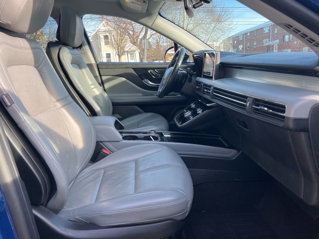 Used 2020 Lincoln Corsair AWD w/ Premium Package image 27