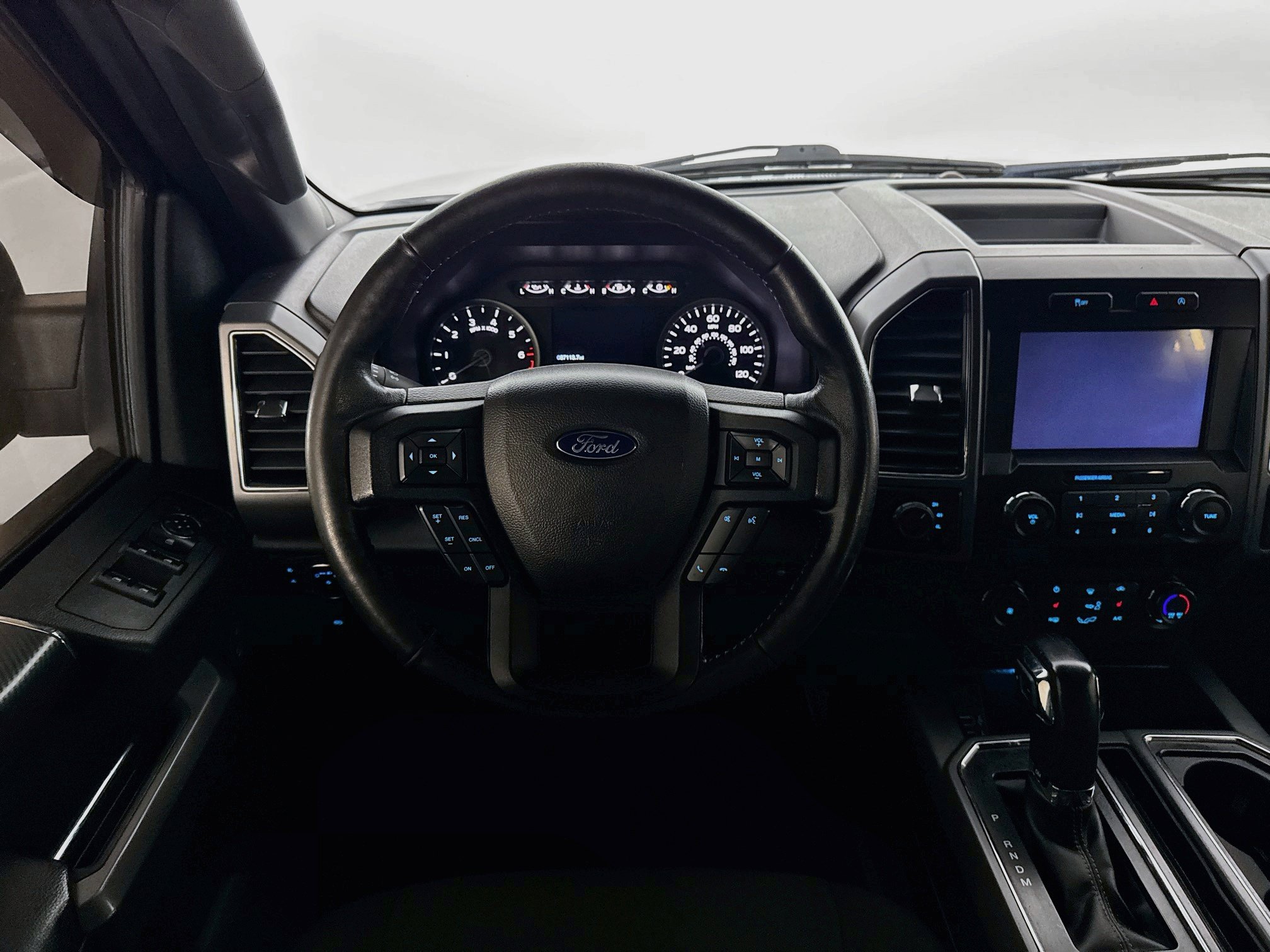 Used 2019 Ford F150 XLT w/ Equipment Group 302A Luxury AWD/4WD image 21