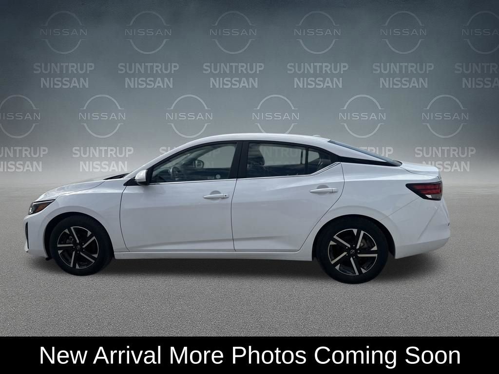 Used 2024 Nissan Sentra SV image 2