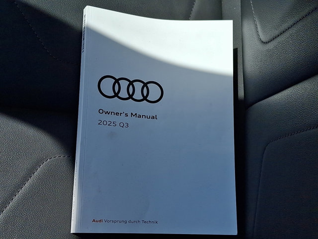 Used 2025 Audi Q3 2.0T Premium AWD/4WD image 27