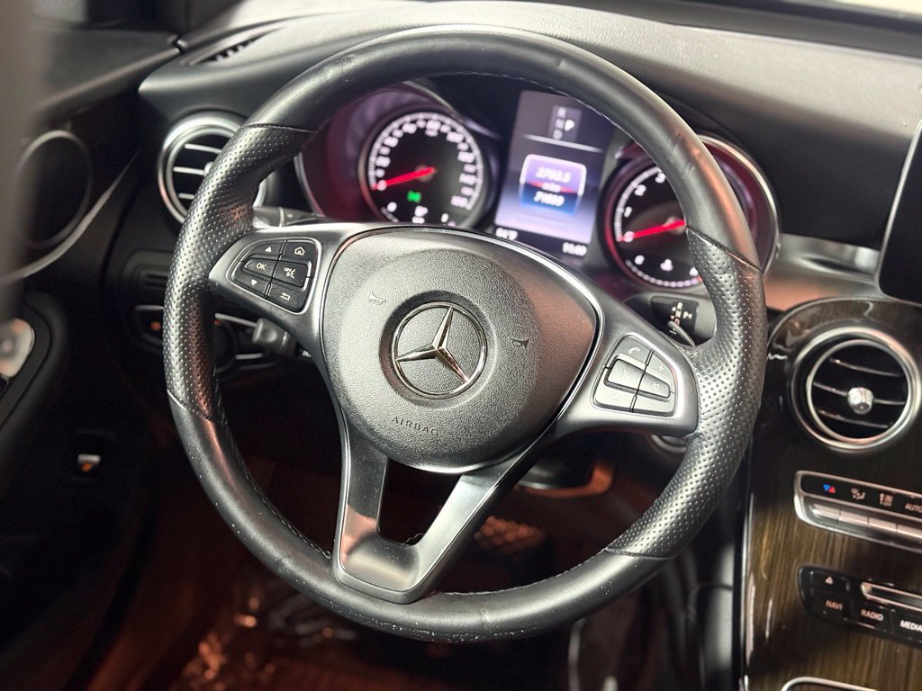 Used 2019 Mercedes-Benz GLC 300 4MATIC image 12