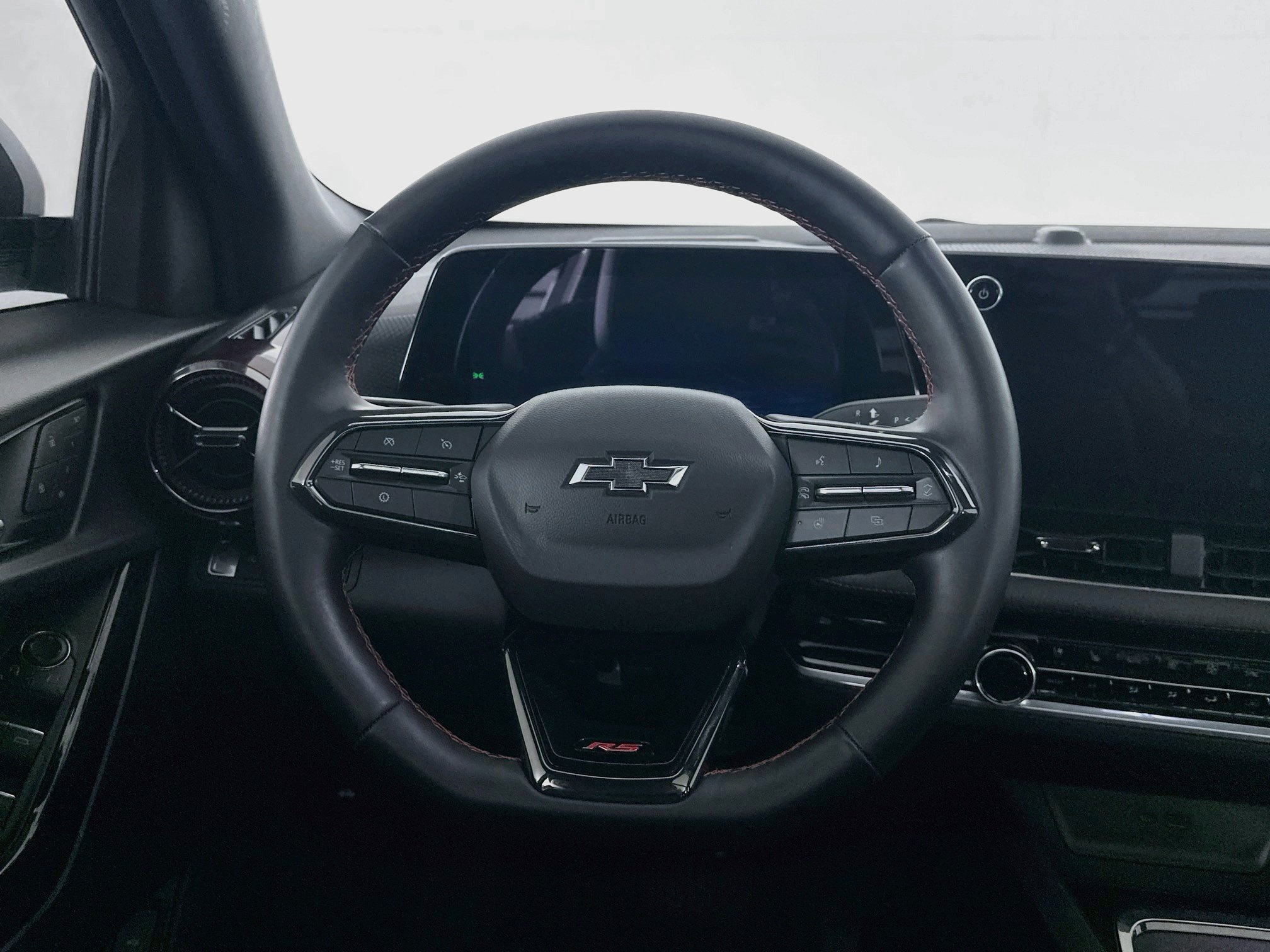 Used 2026 Chevrolet Equinox RS w/ Convenience Package III FWD image 18