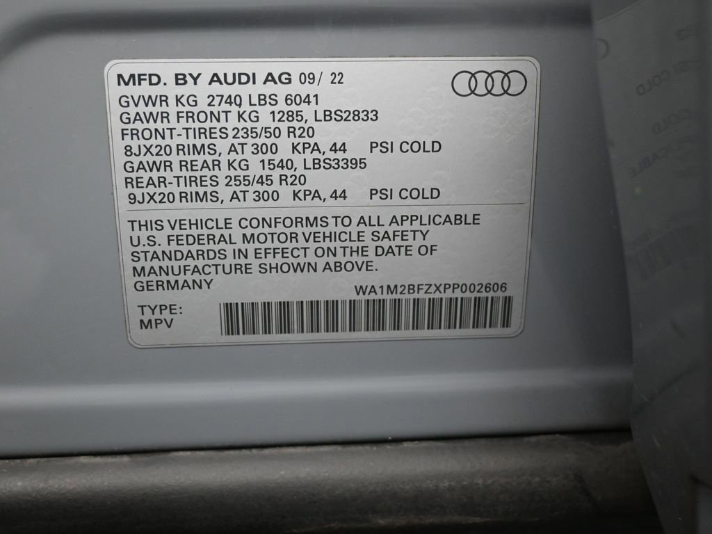 Used 2023 Audi Q4 e-tron Prestige w/ 20" Wheel Package image 9