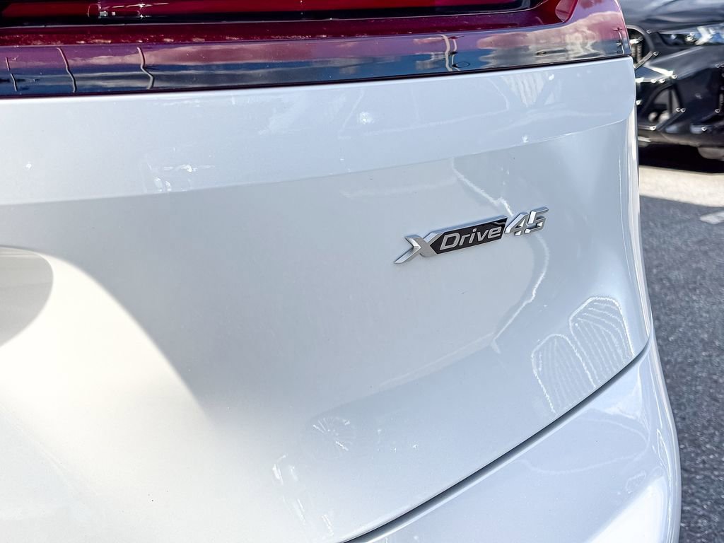 Used 2026 BMW iX xDrive45 w/ M Sport Package image 8