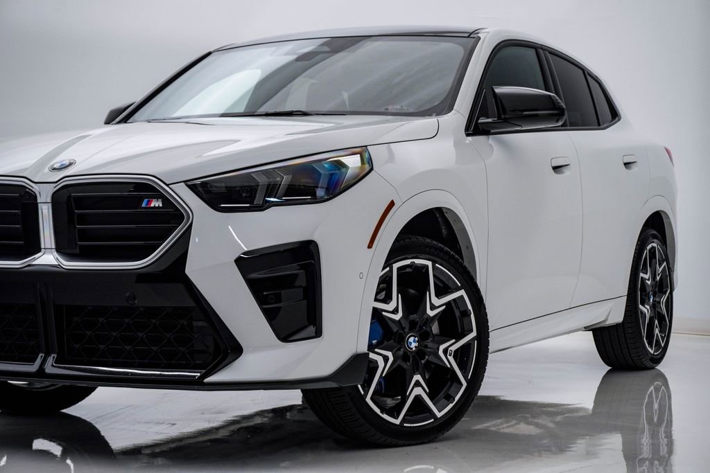 Used 2025 BMW X2 M35i w/ Premium Package image 2