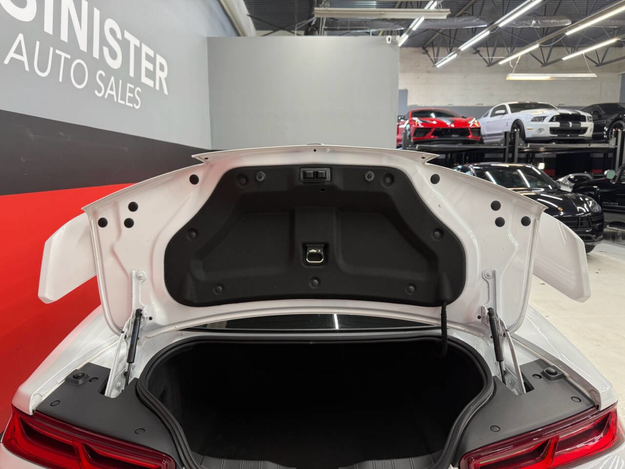 Used 2017 Chevrolet Camaro ZL1 image 27