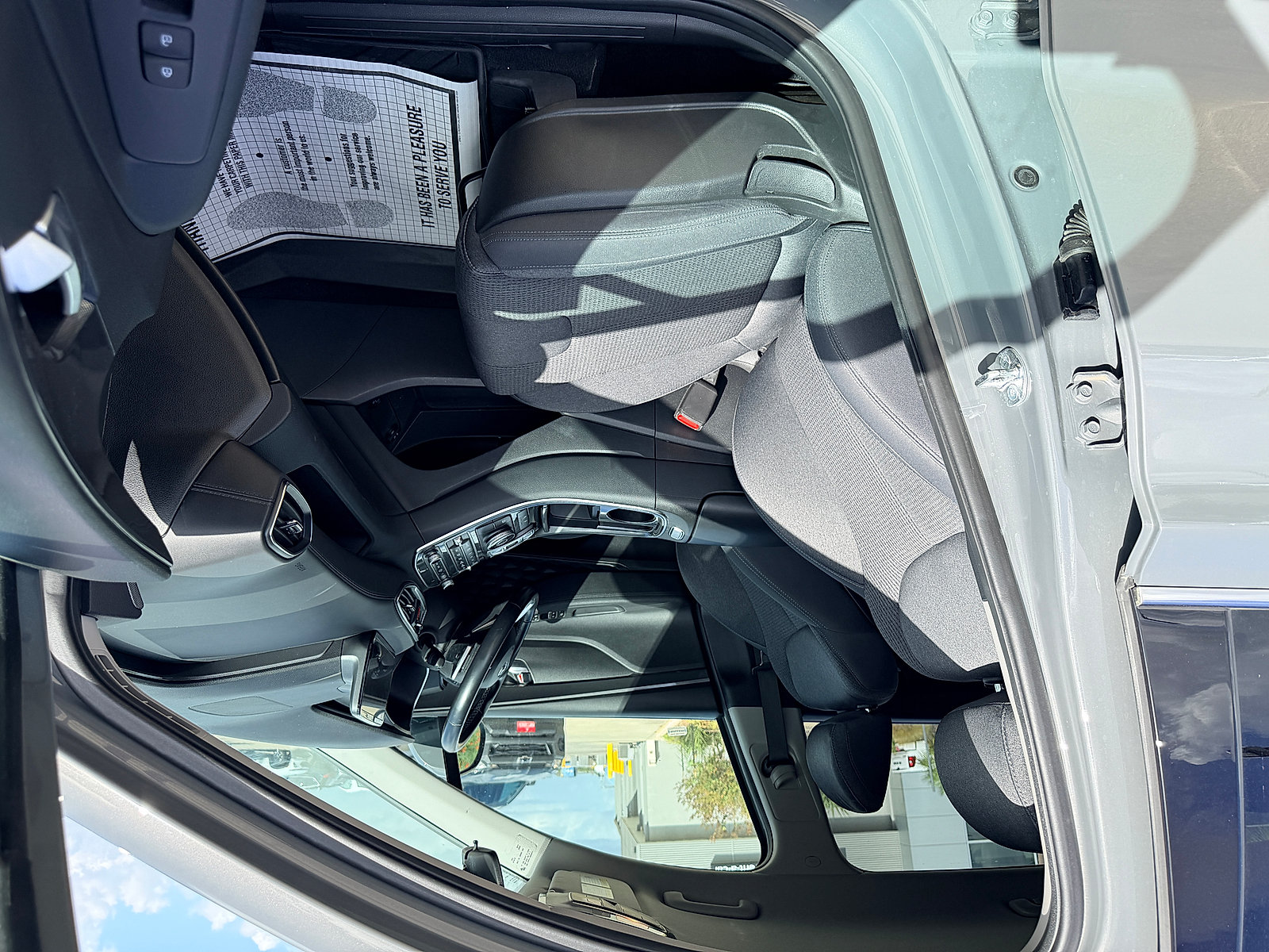 Used 2023 Hyundai Santa Fe SEL FWD image 11