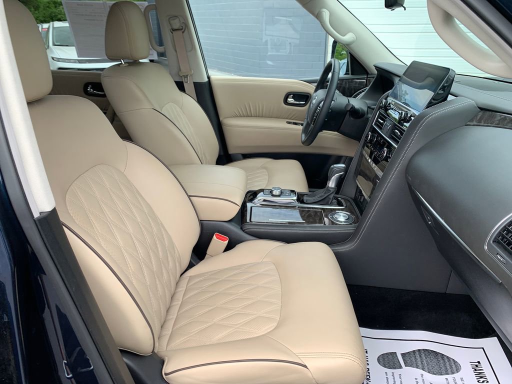 Used 2024 Nissan Armada Platinum w/ Captain's Chairs Package RWD image 31