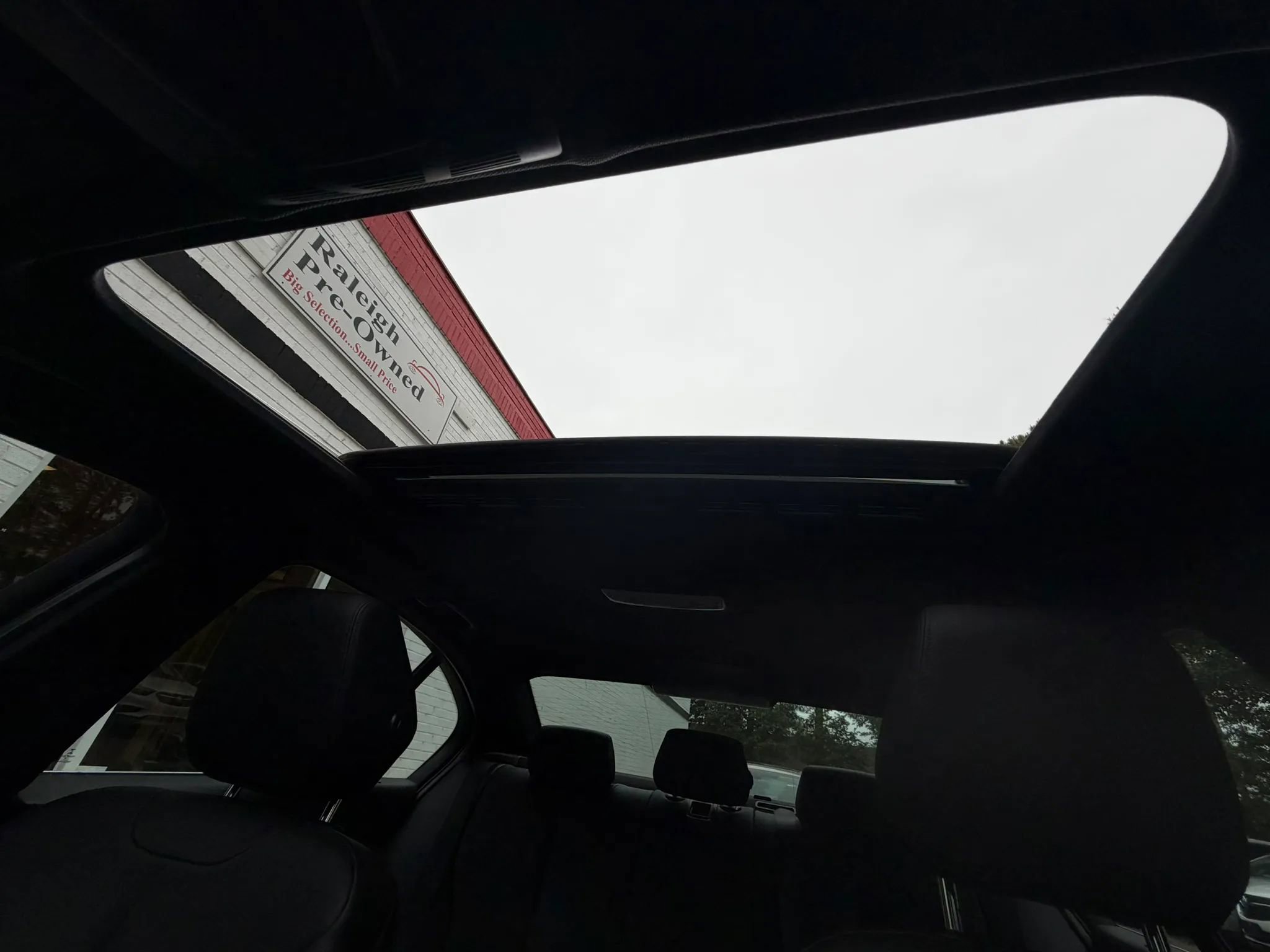 Used 2017 BMW 330i Sedan RWD image 32