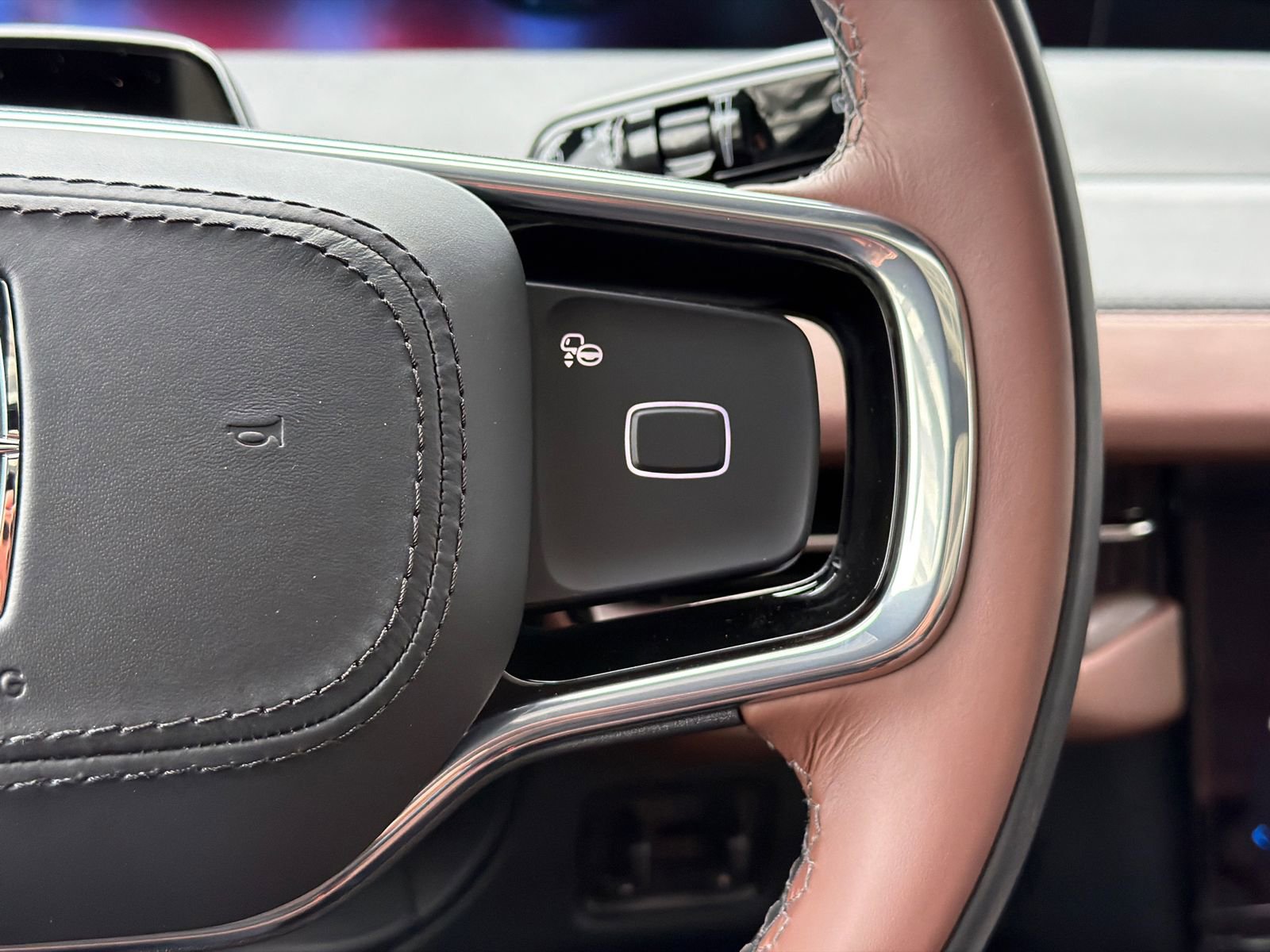 New 2026 Lincoln Navigator L Reserve AWD/4WD image 24