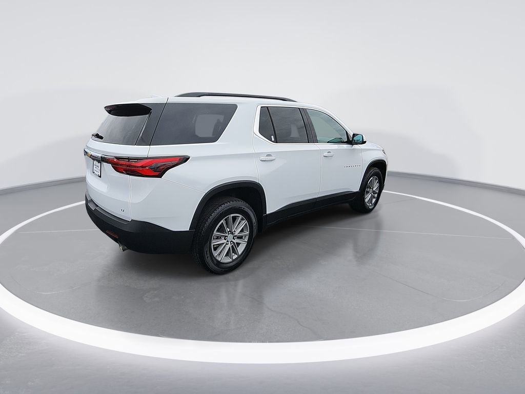 Used 2023 Chevrolet Traverse LT image 8
