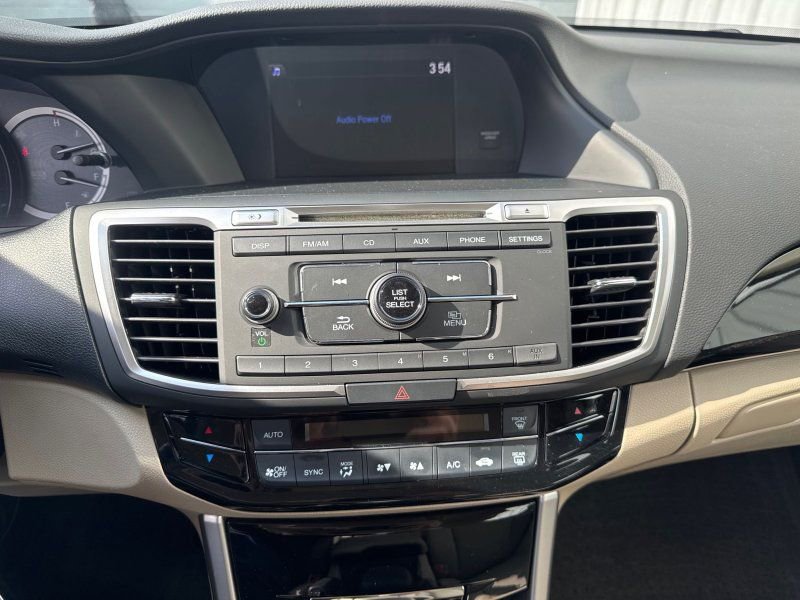 Used 2016 Honda Accord LX image 23