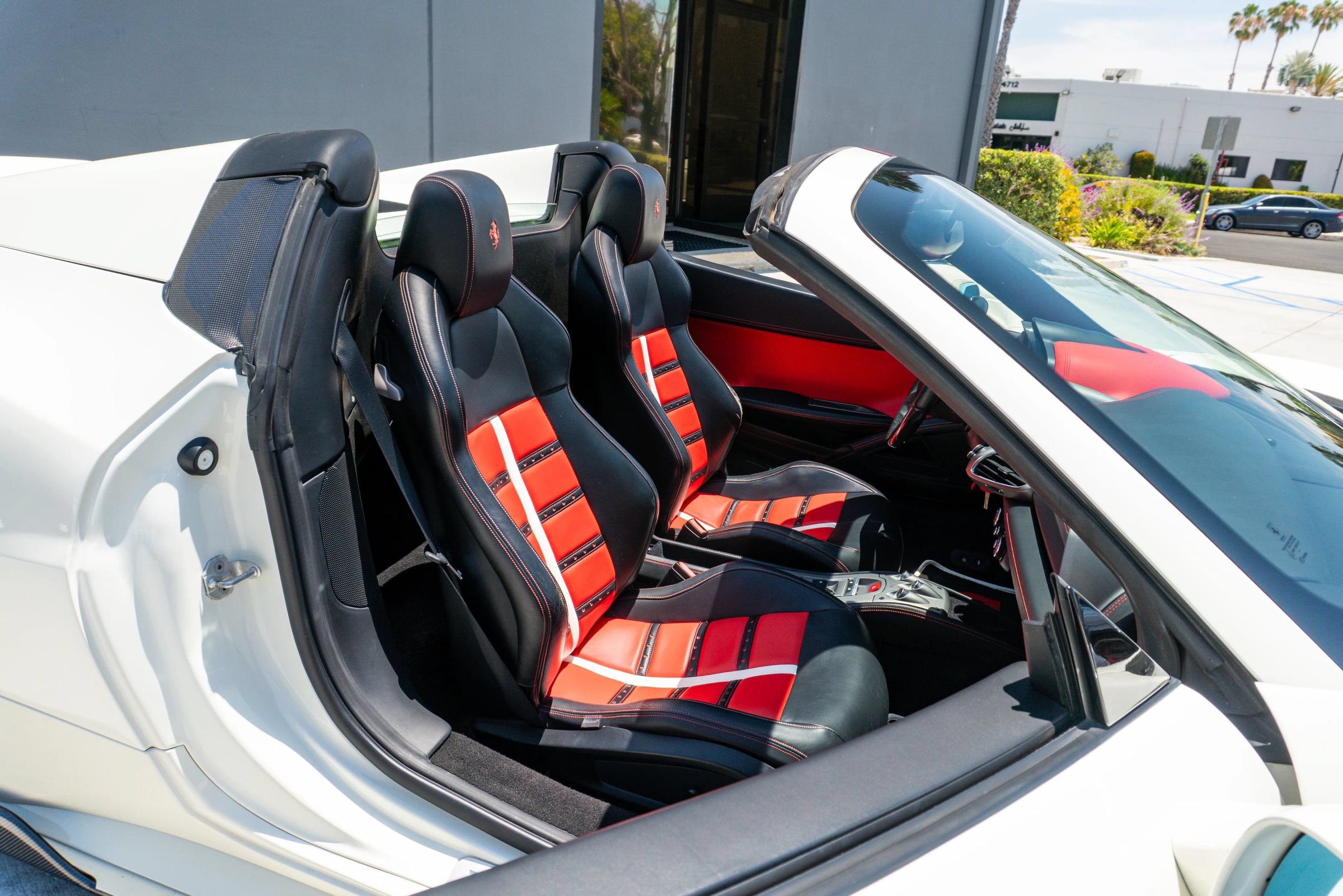 Used 2014 Ferrari 458 Spider RWD image 56