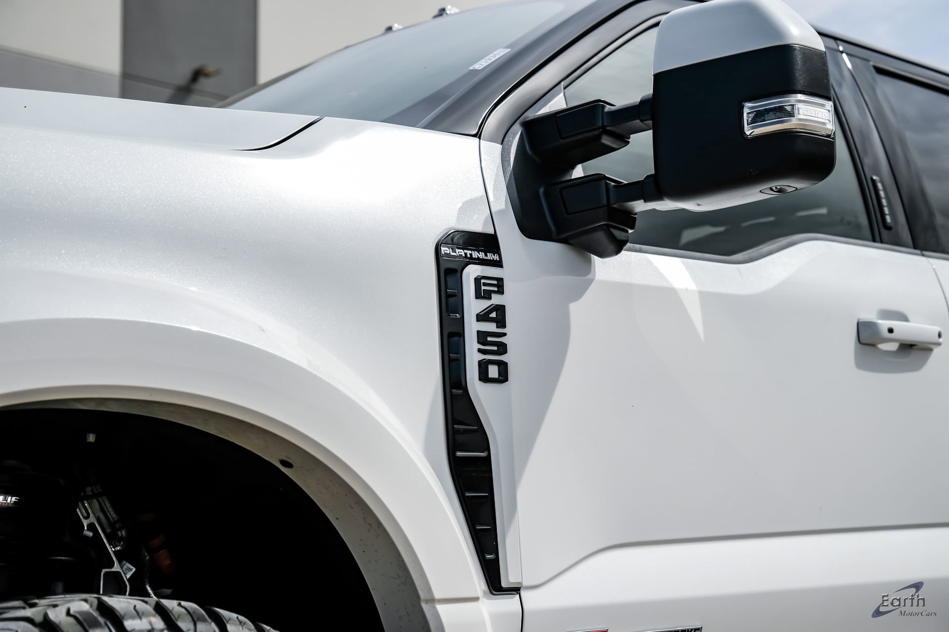 Used 2026 Ford F450 Platinum w/ FX4 Off-Road Package image 24
