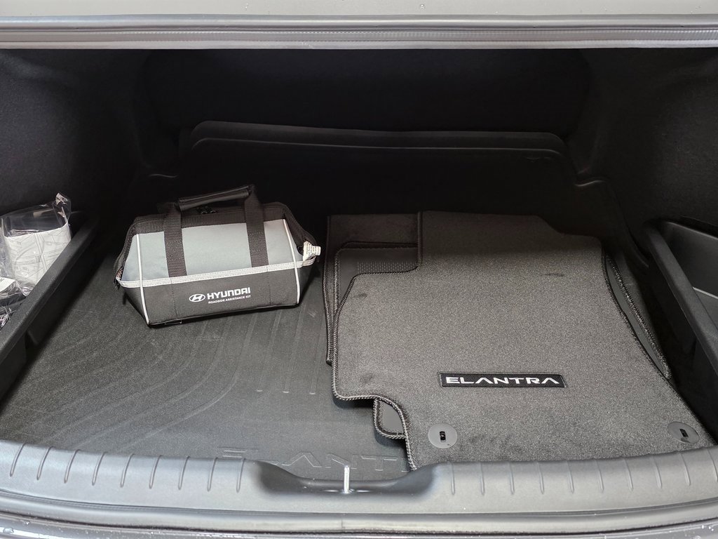 New 2026 Hyundai Elantra SEL Sport image 13