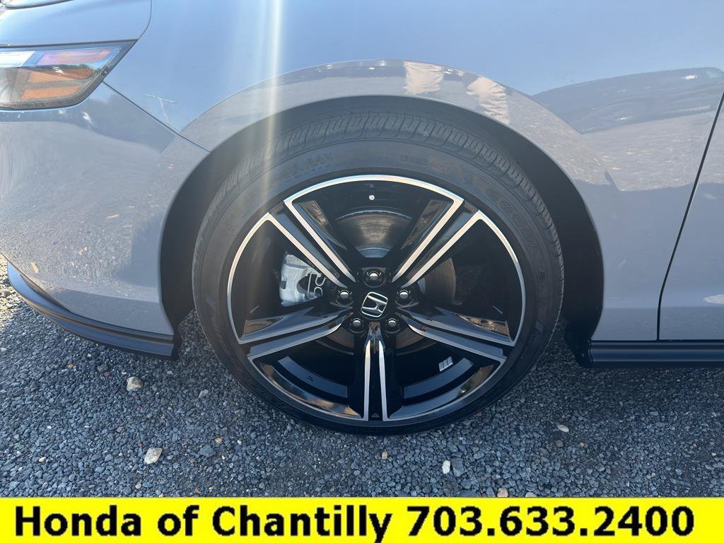 Used 2025 Honda Accord Sport image 28