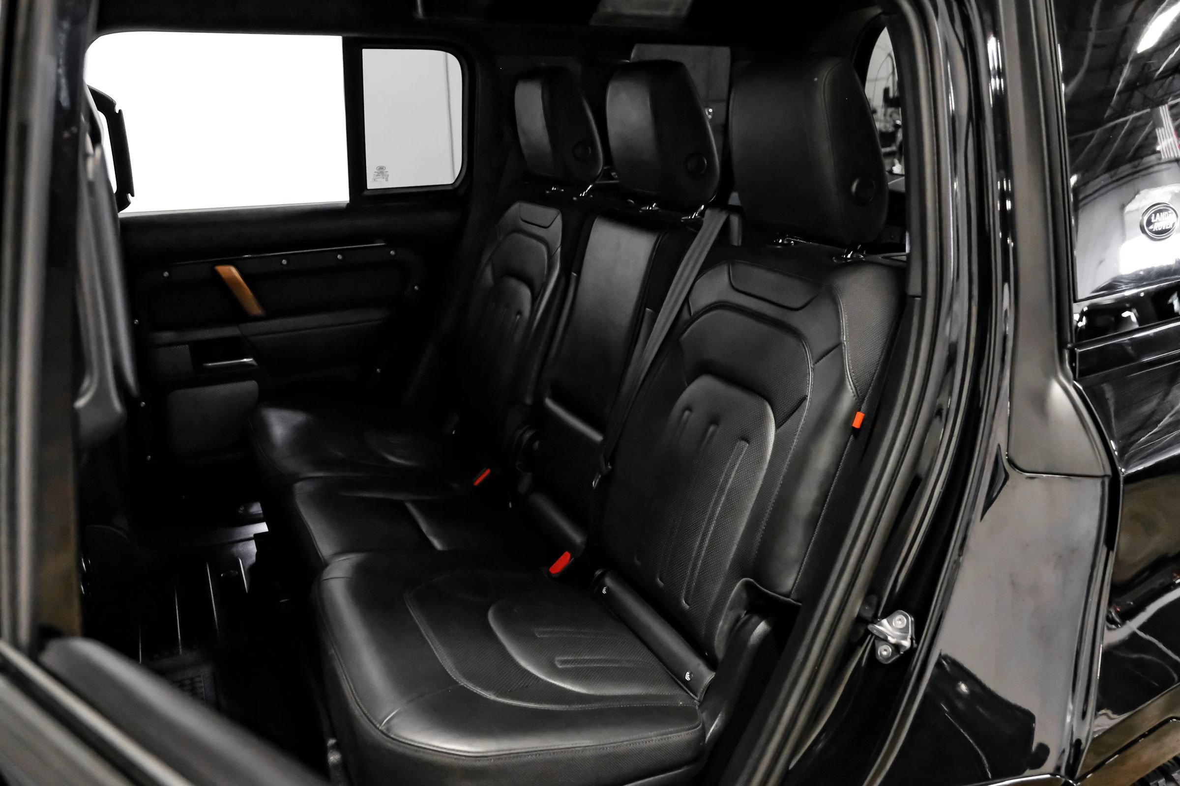 Used 2021 Land Rover Defender 110 X AWD/4WD image 36
