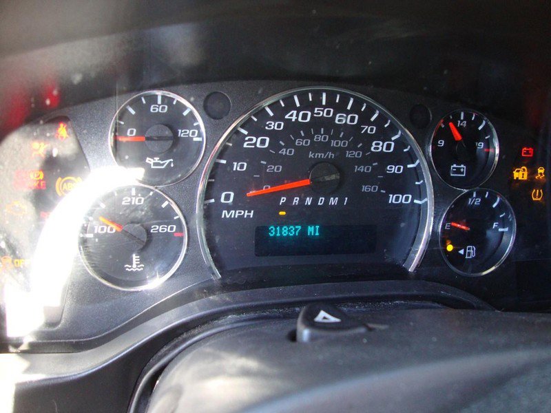 Used 2021 Chevrolet Express 2500 w/ Driver Convenience Package image 8