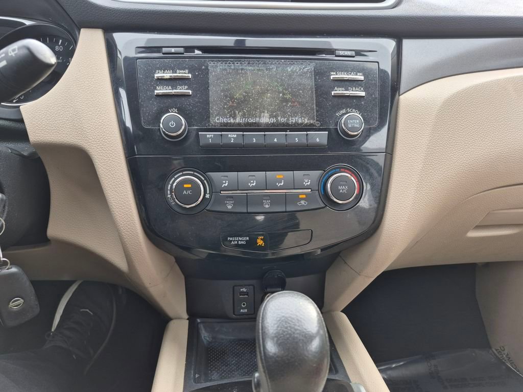 Used 2016 Nissan Rogue S image 13