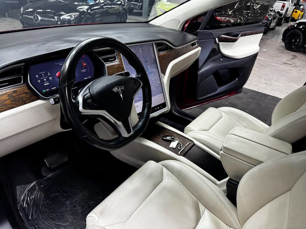 Used 2017 Tesla Model X 75D image 31