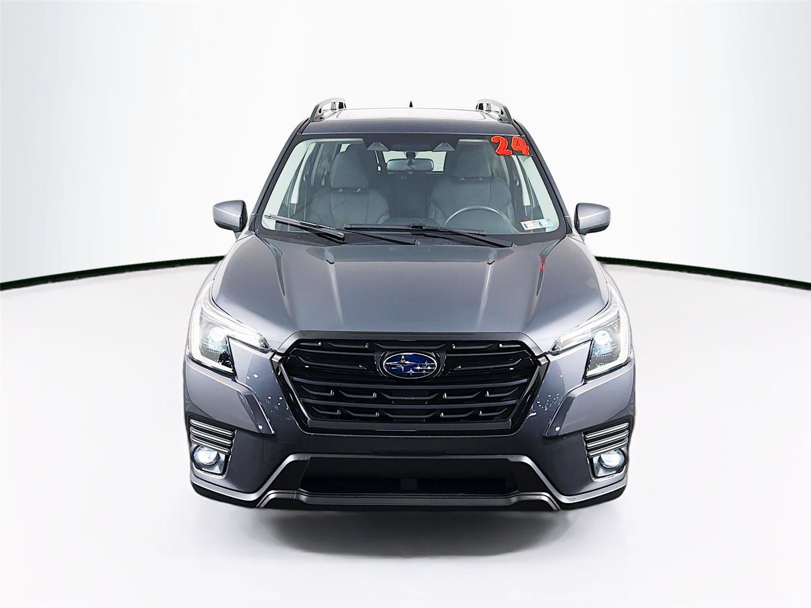 Used 2024 Subaru Forester Premium AWD/4WD image 2