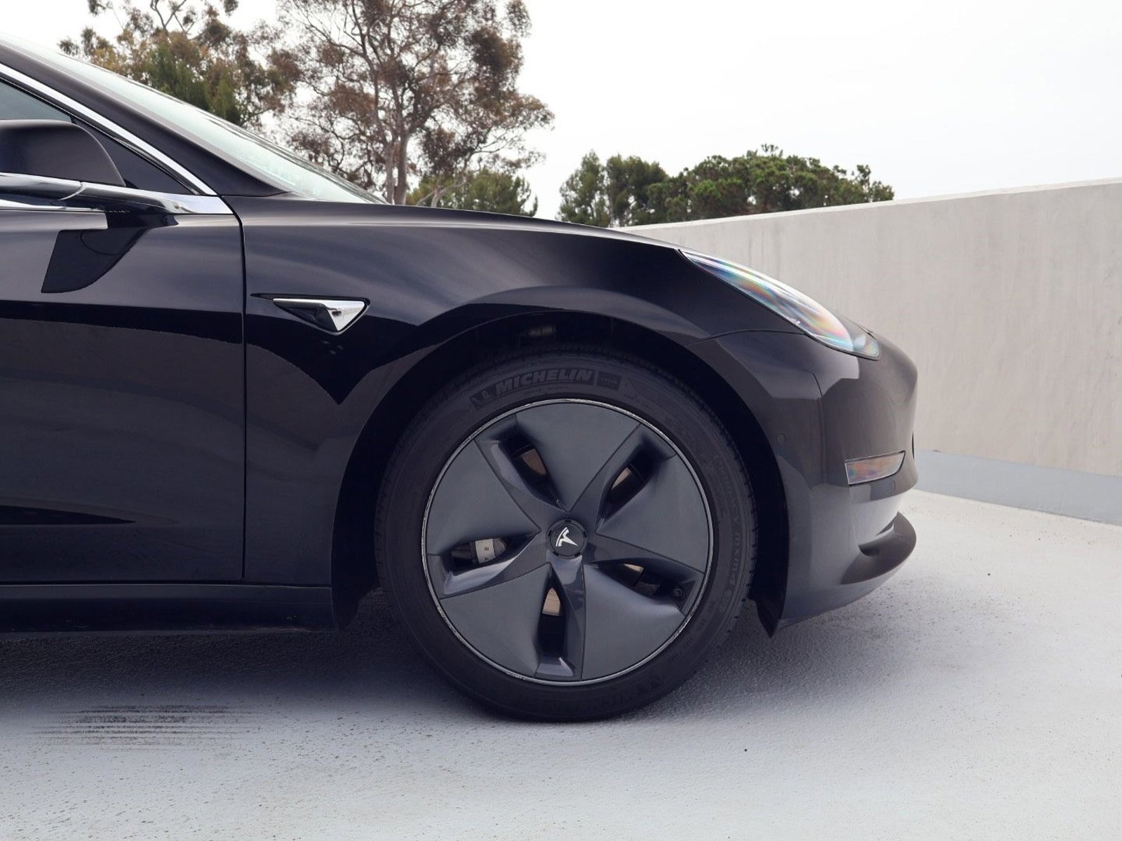 Used 2020 Tesla Model 3 Standard Range Plus RWD image 11