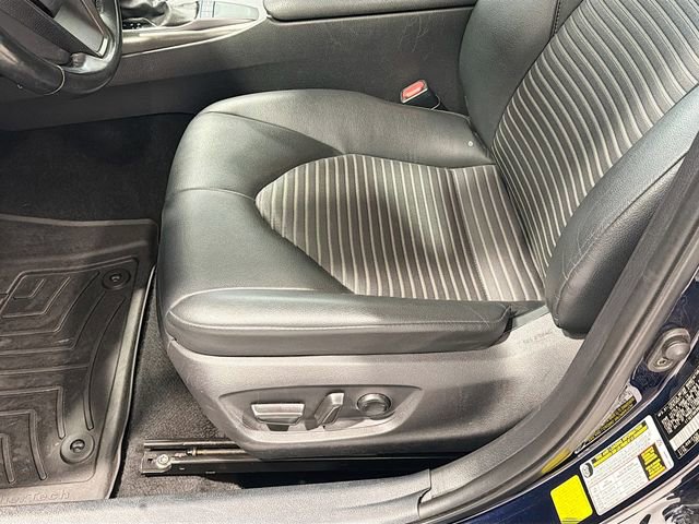 Certified 2022 Toyota Camry SE FWD image 16