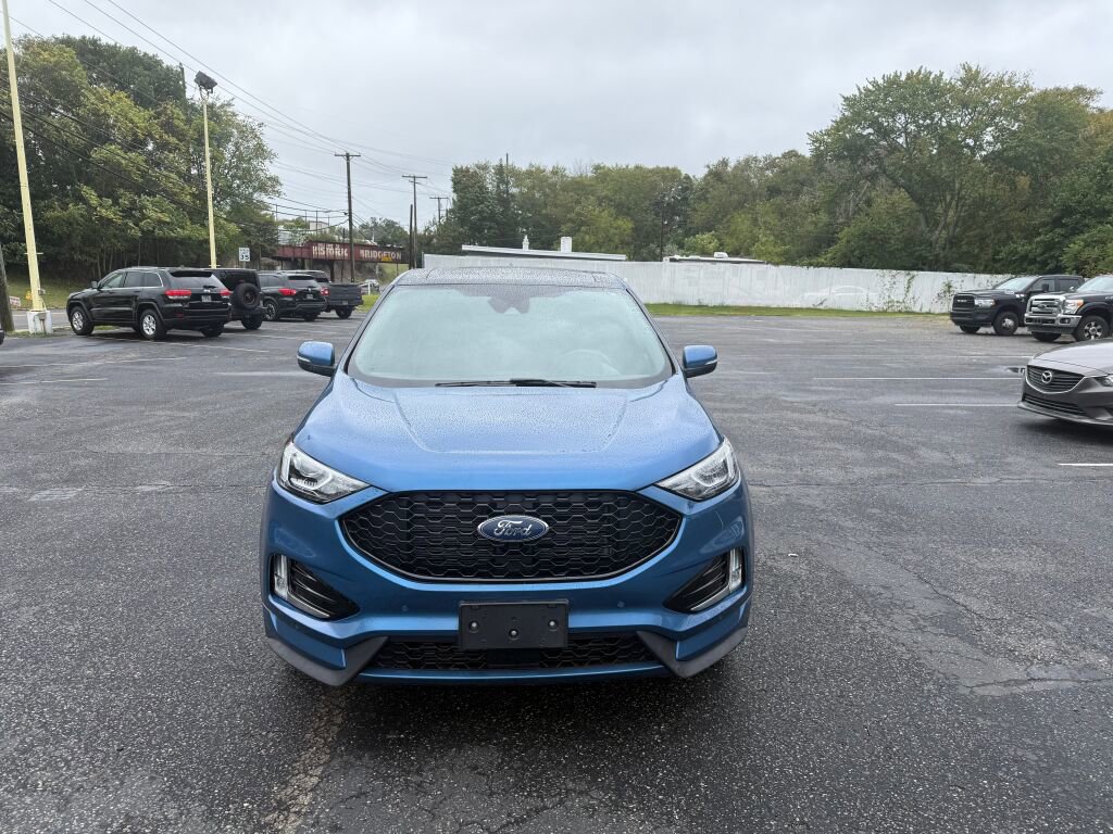 Used 2019 Ford Edge ST w/ Equipment Group 401A image 2