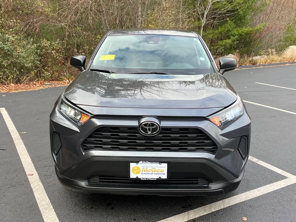 Used 2022 Toyota RAV4 LE image 8
