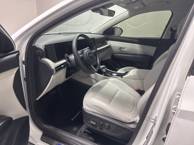 Certified 2025 Hyundai Tucson SEL image 12