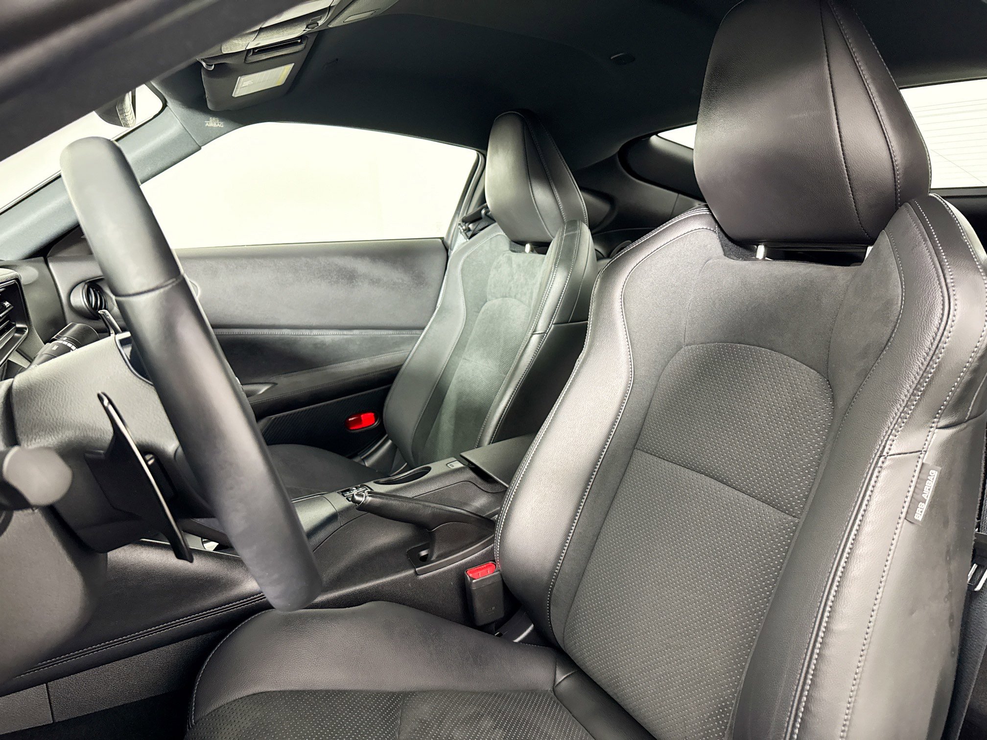 Used 2024 Nissan Z Performance w/ Floor Mat Package RWD image 17