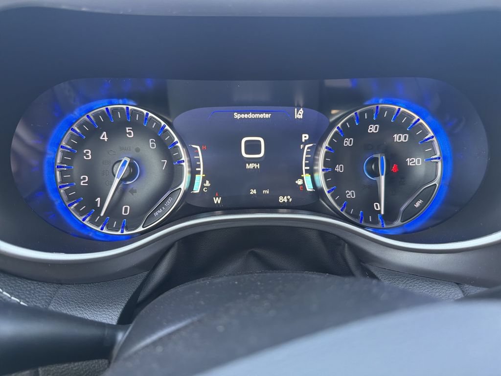 New 2026 Chrysler Pacifica Select FWD image 10