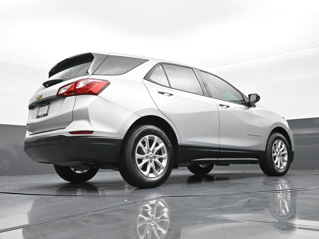 Used 2020 Chevrolet Equinox LS FWD image 24