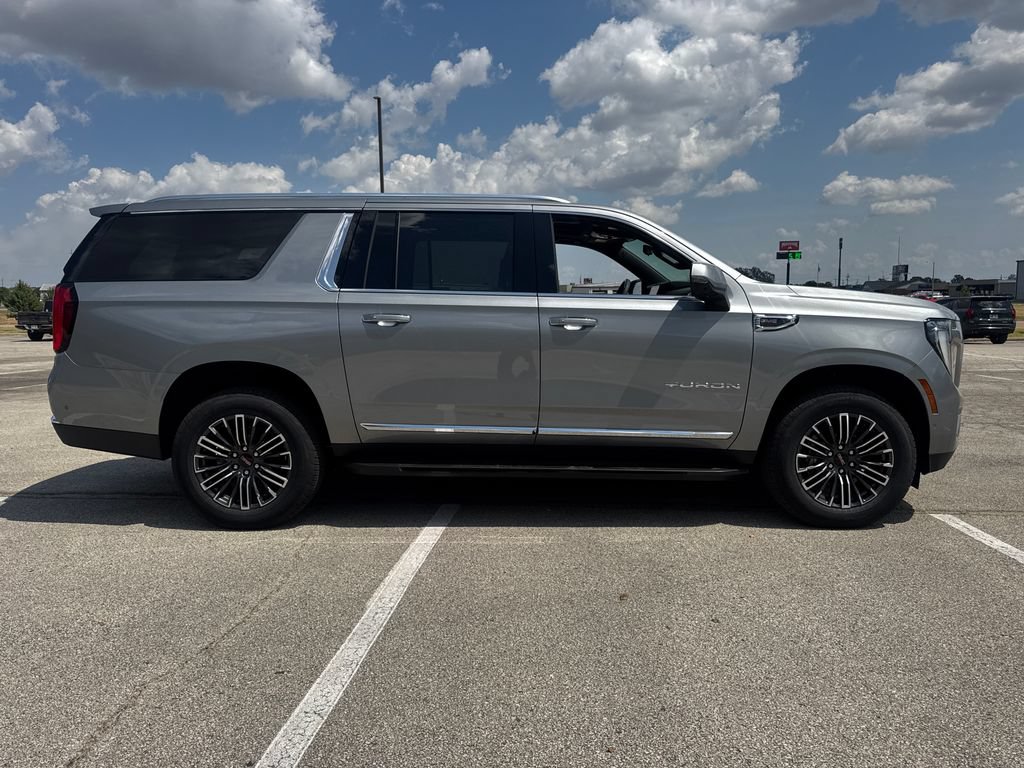 New 2026 GMC Yukon XL Elevation w/ Elevation Premium Package AWD/4WD image 8