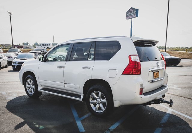 Used 2013 Lexus GX 460 image 30