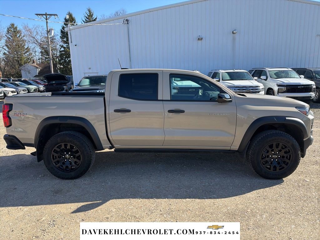 Used 2024 Chevrolet Colorado Trail Boss w/ Technology Package image 2