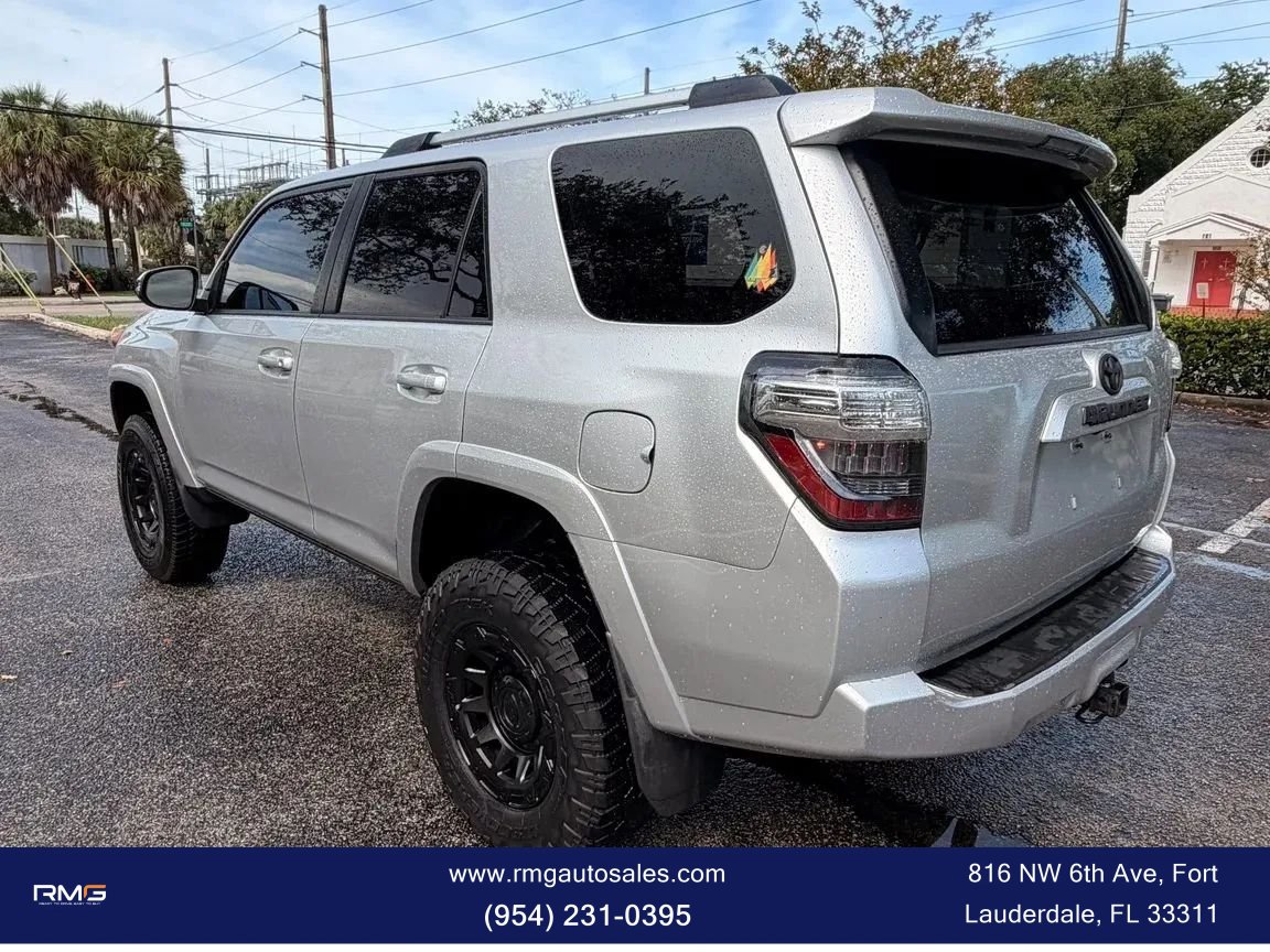 Used 2019 Toyota 4Runner SR5 Premium AWD/4WD image 3