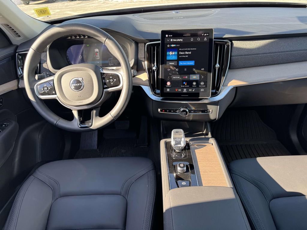 Certified 2026 Volvo XC90 B6 Plus w/ Protection Package Premier image 11