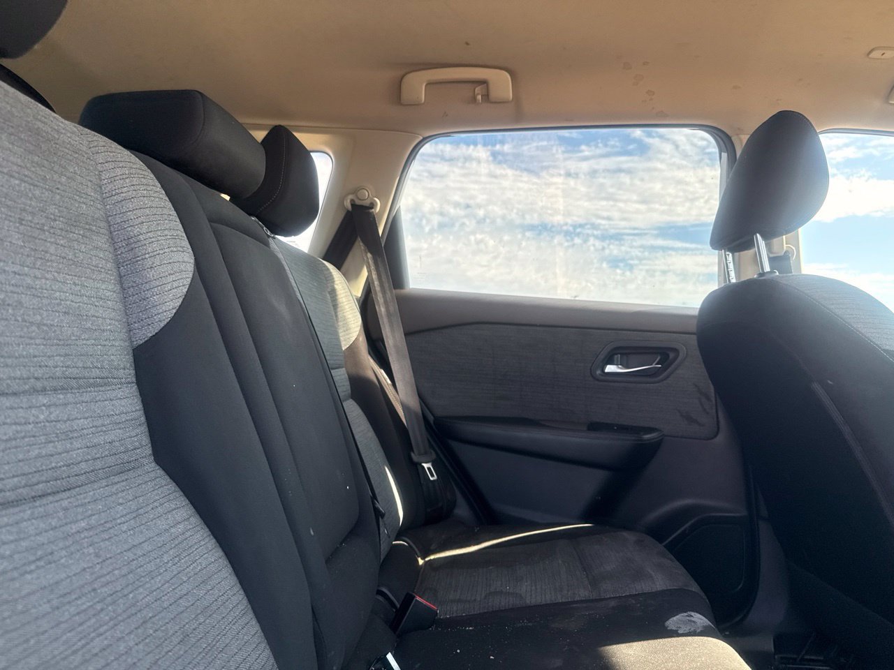Certified 2023 Nissan Rogue SV FWD image 39
