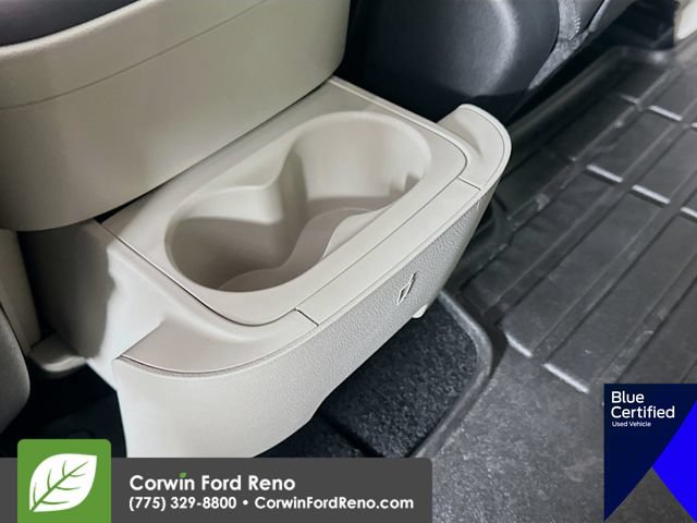 Used 2024 Chrysler Pacifica Touring-L AWD/4WD image 27