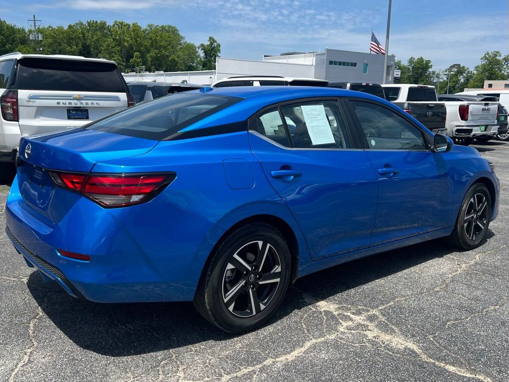Used 2025 Nissan Sentra SV FWD video 3