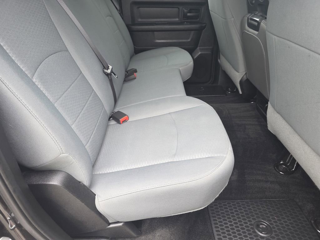 Used 2017 RAM 1500 Express AWD/4WD image 18