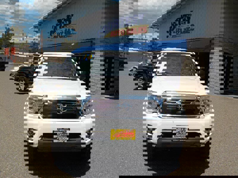 Used 2014 Toyota Tacoma PreRunner w/ TRD Off-Road Package RWD image 15