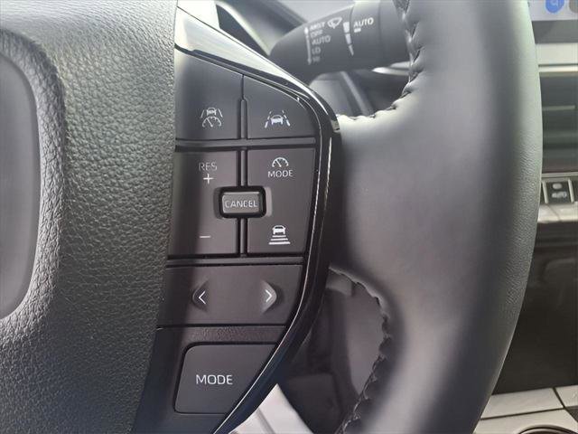 Used 2024 Toyota Prius XLE image 25