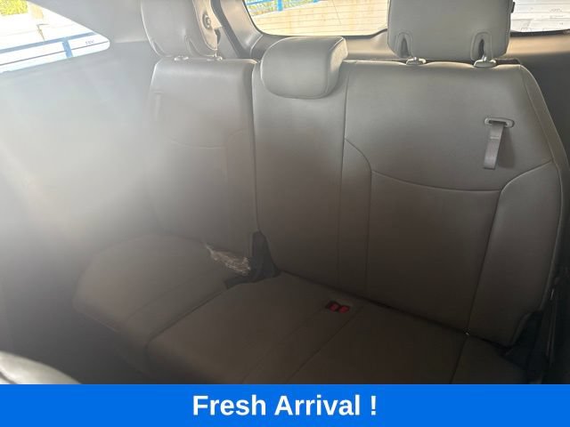 Used 2026 Toyota Sienna XLE FWD image 4