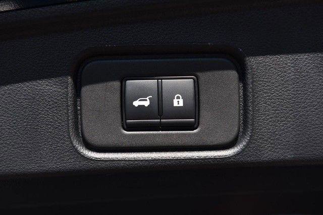 Certified 2025 Nissan Pathfinder SL w/ SL Premium Package image 31